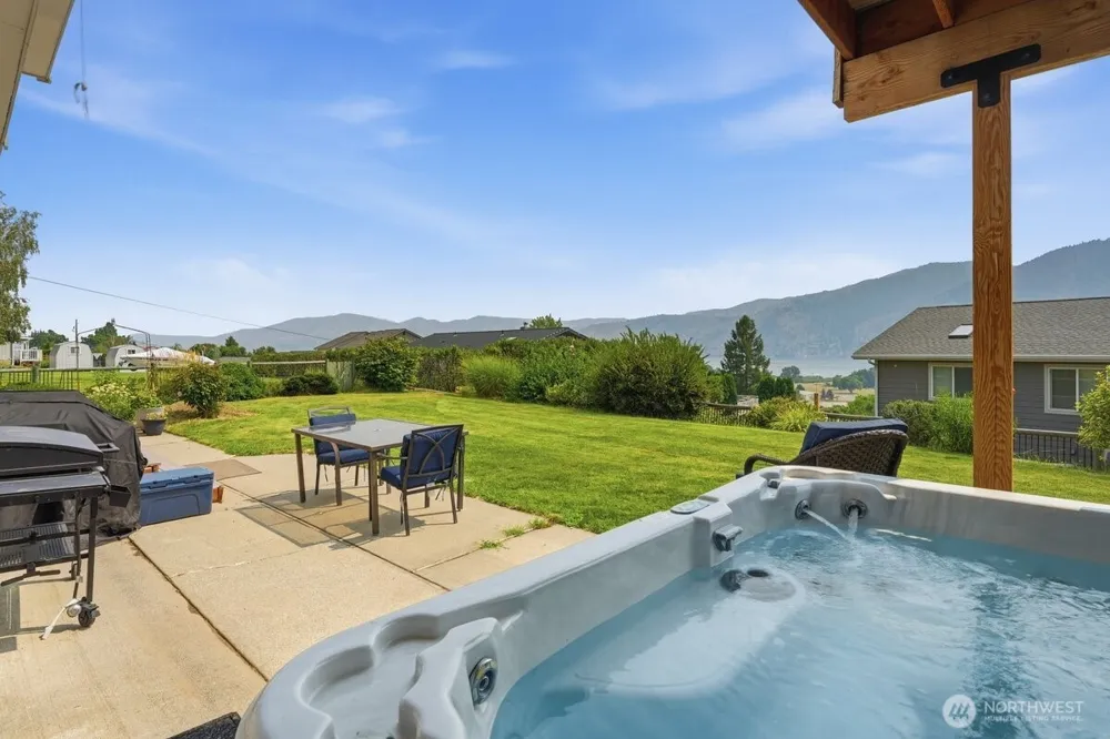 696 Green Avenue Manson, WA 98831