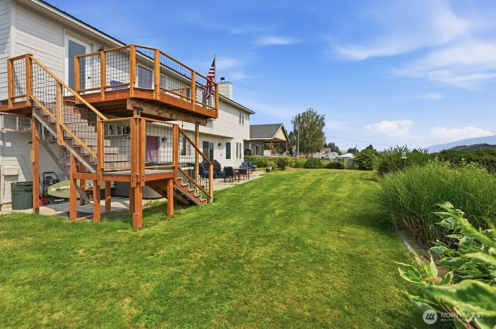 696 Green Avenue Manson, WA 98831