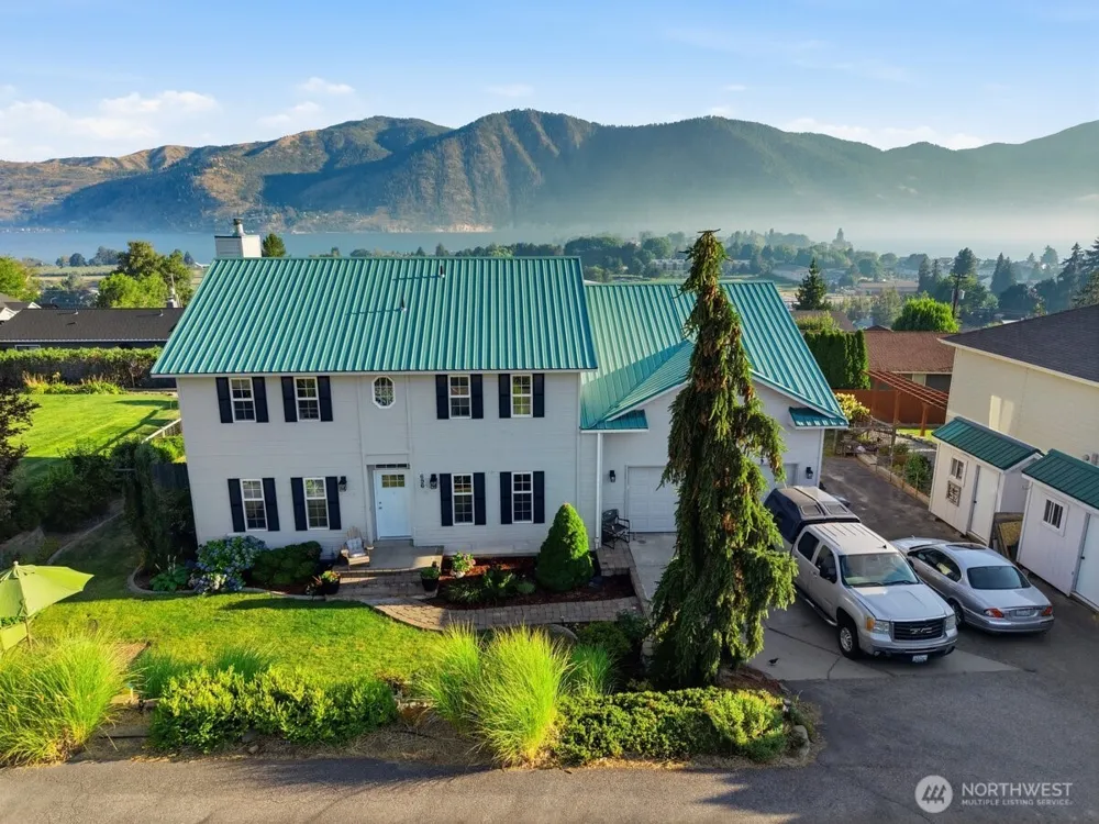 696 Green Avenue Manson, WA 98831