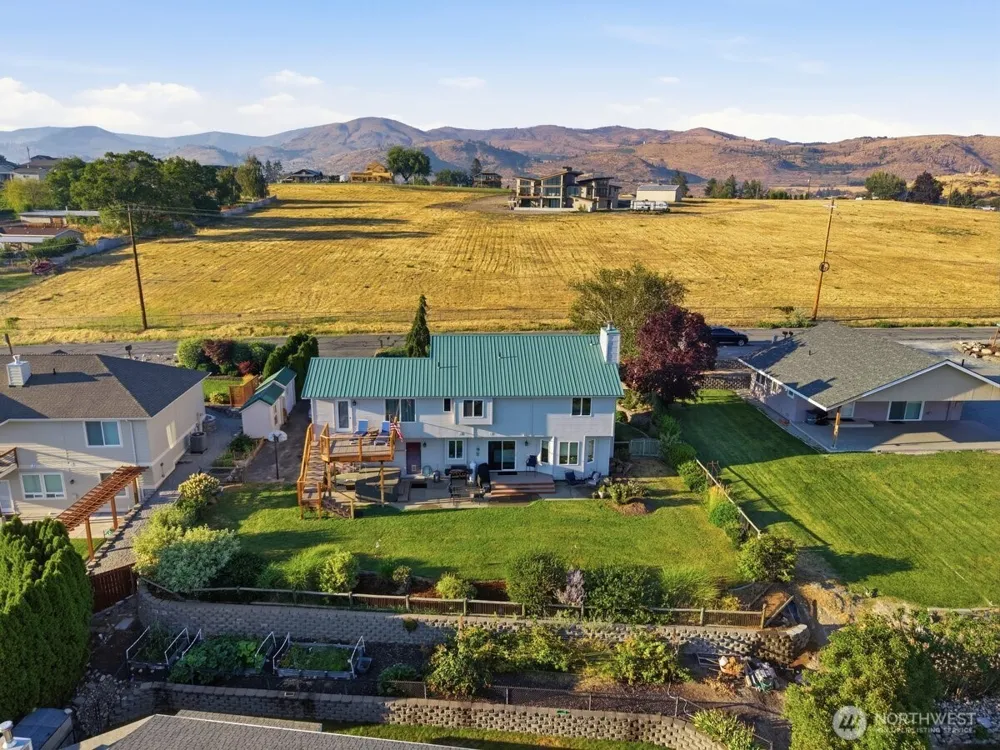 696 Green Avenue Manson, WA 98831