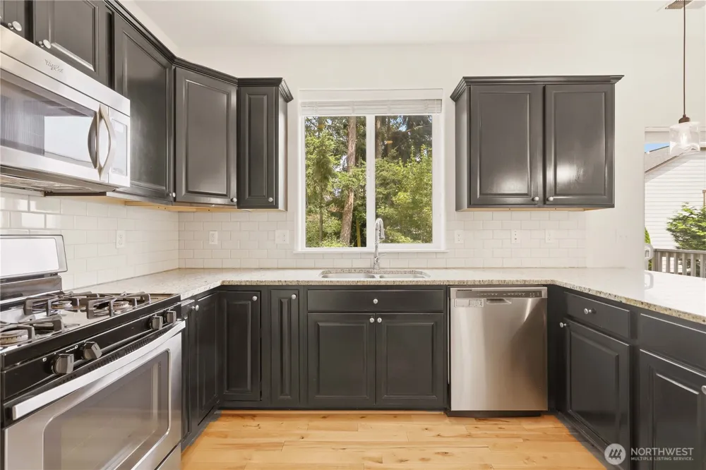 3008 SW Berwick Drive Oak Harbor, WA 98277
