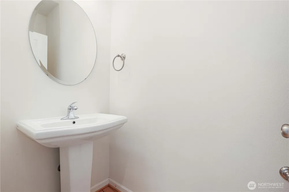 3008 SW Berwick Drive Oak Harbor, WA 98277