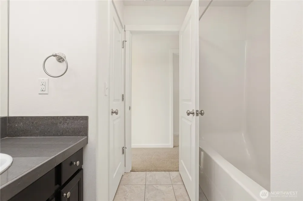 3008 SW Berwick Drive Oak Harbor, WA 98277