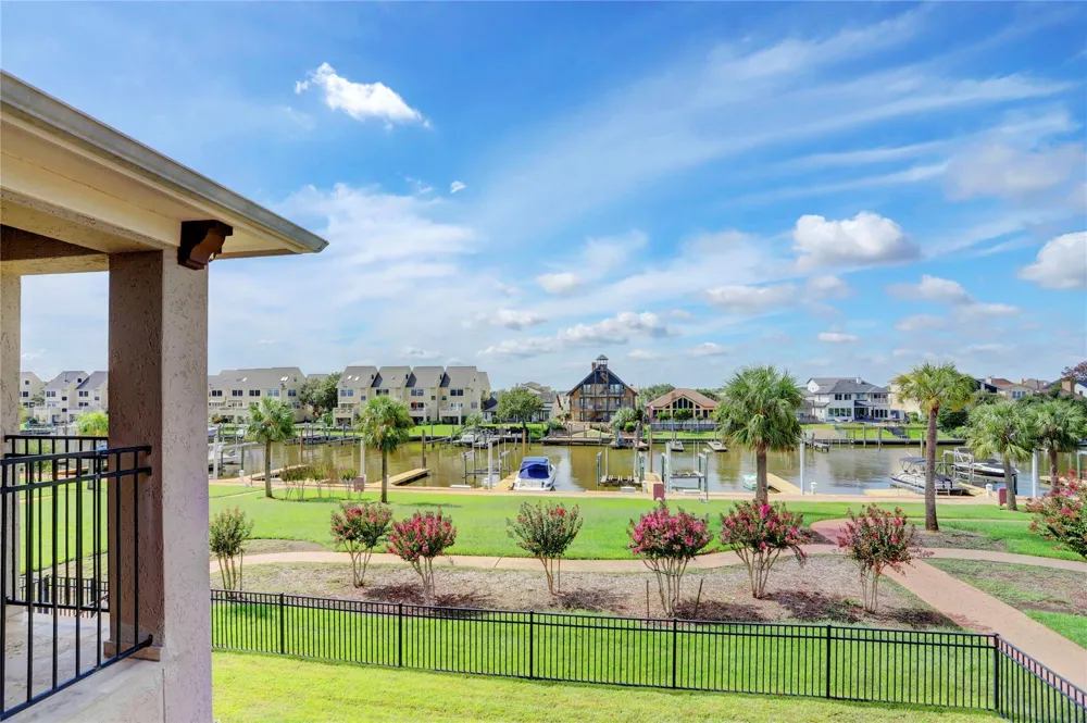 729 Pegasus Lane League City, TX 77573