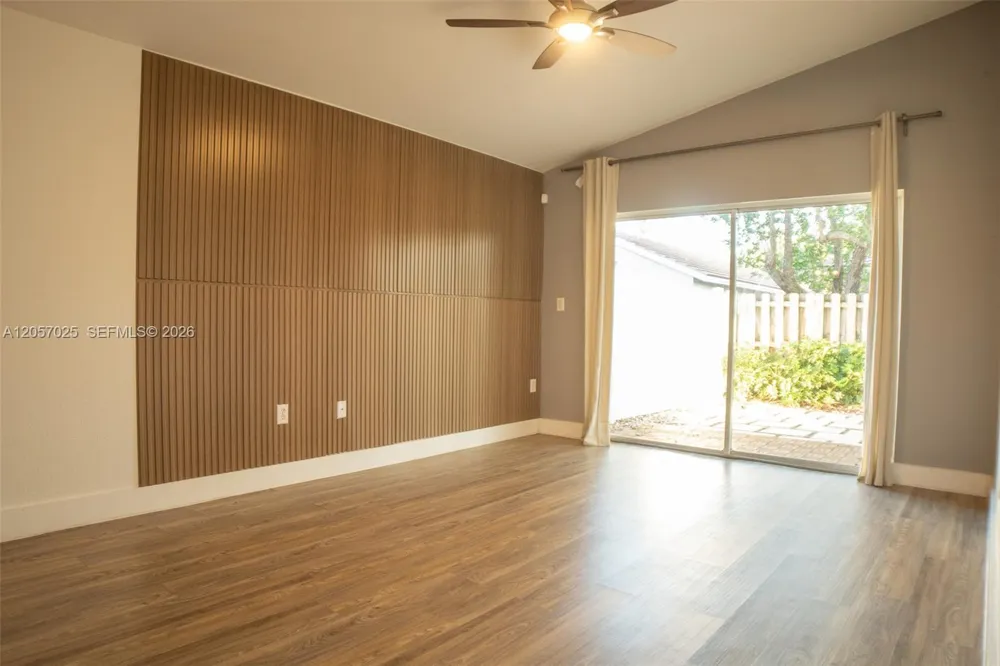 16410 Sapphire Bnd Weston, FL 33331