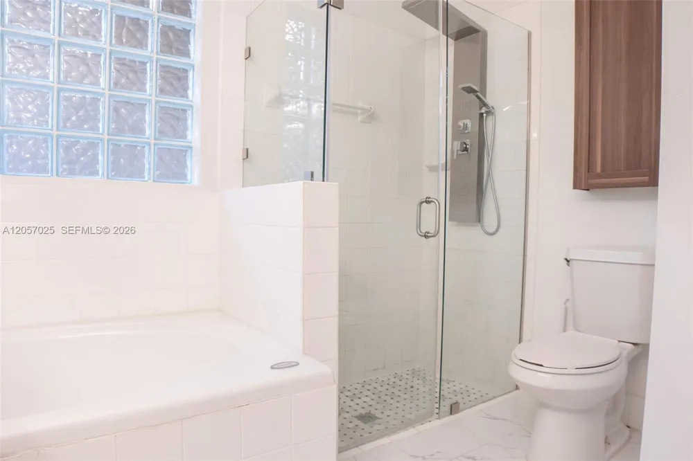 16410 Sapphire Bnd Weston, FL 33331