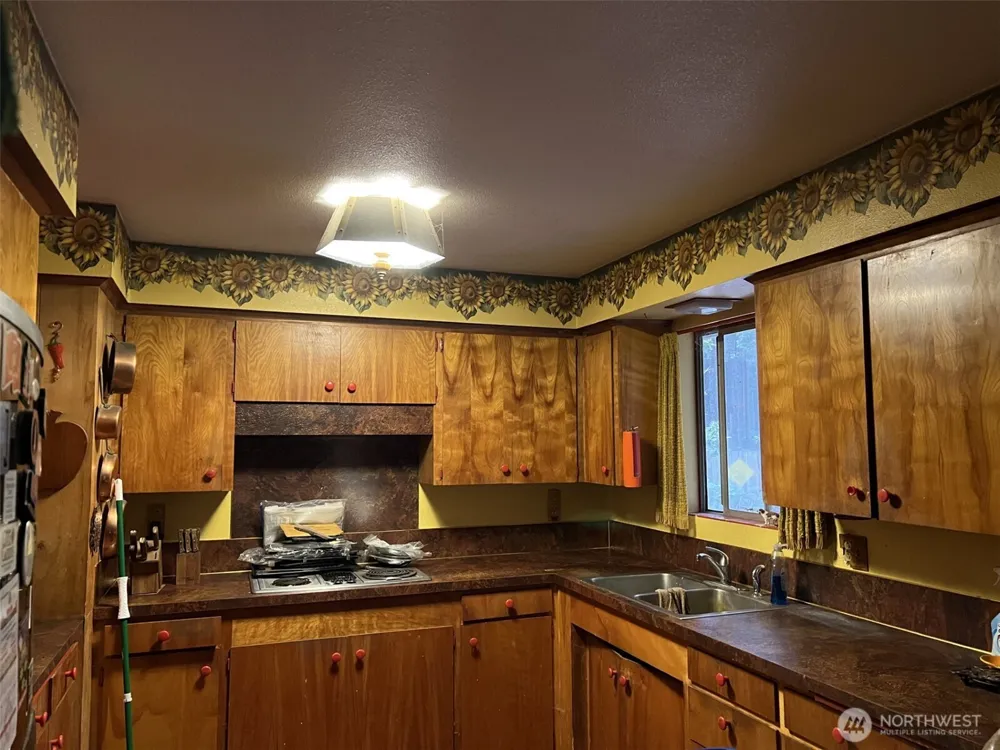 6928 20th Avenue SE Lacey, WA 98503