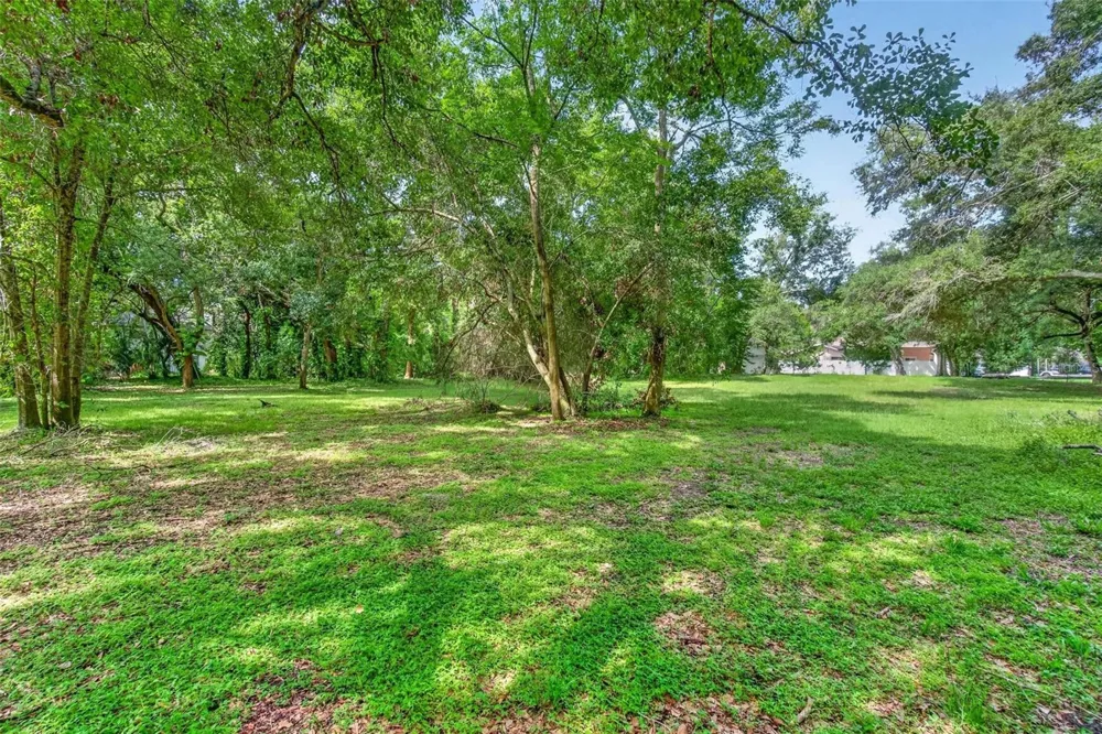 ABBEY LAKE ROAD Clearwater, FL 33759