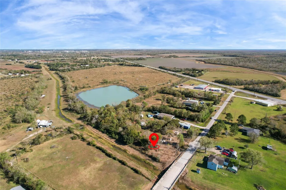 8903 Baker Street Santa Fe, TX 77510