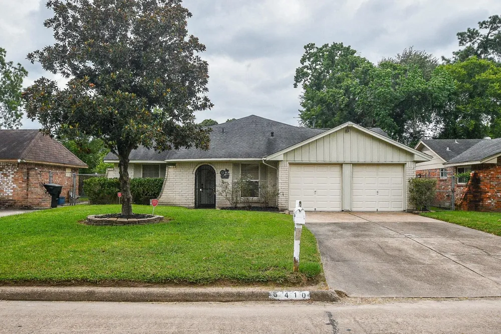 6410 Bluestone Drive Houston, TX 77016