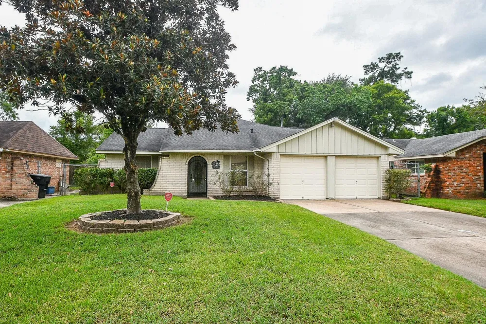 6410 Bluestone Drive Houston, TX 77016