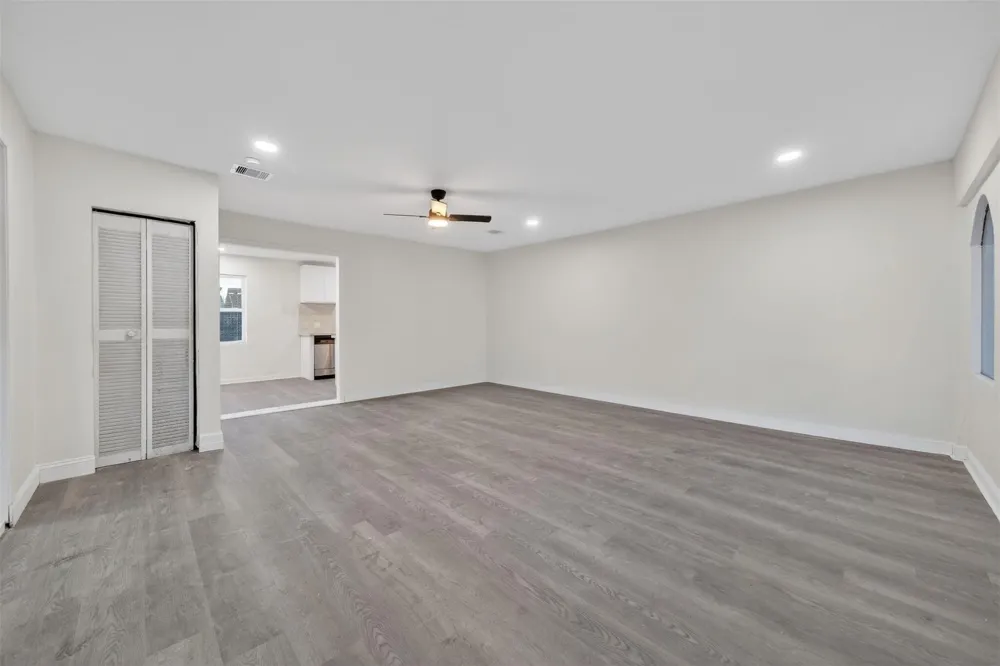 4119 Ebbtide Drive Houston, TX 77045