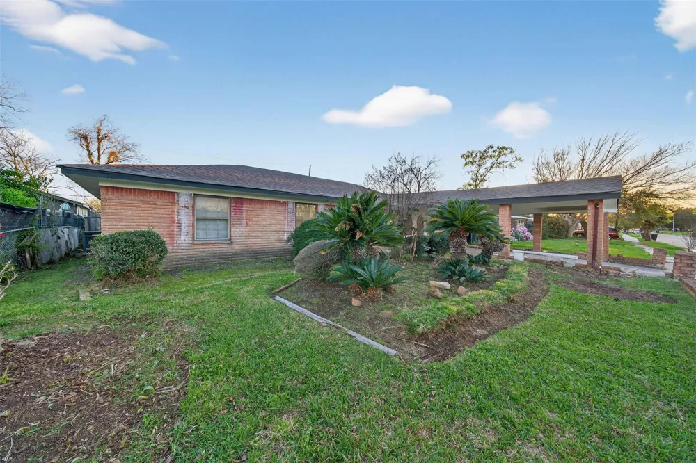 4119 Ebbtide Drive Houston, TX 77045