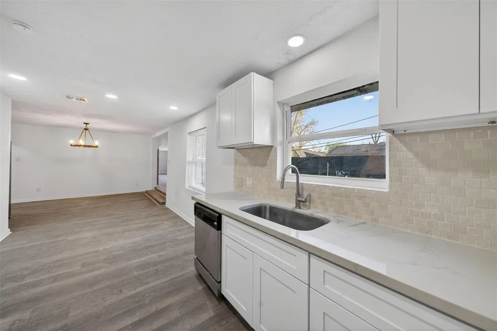 4119 Ebbtide Drive Houston, TX 77045