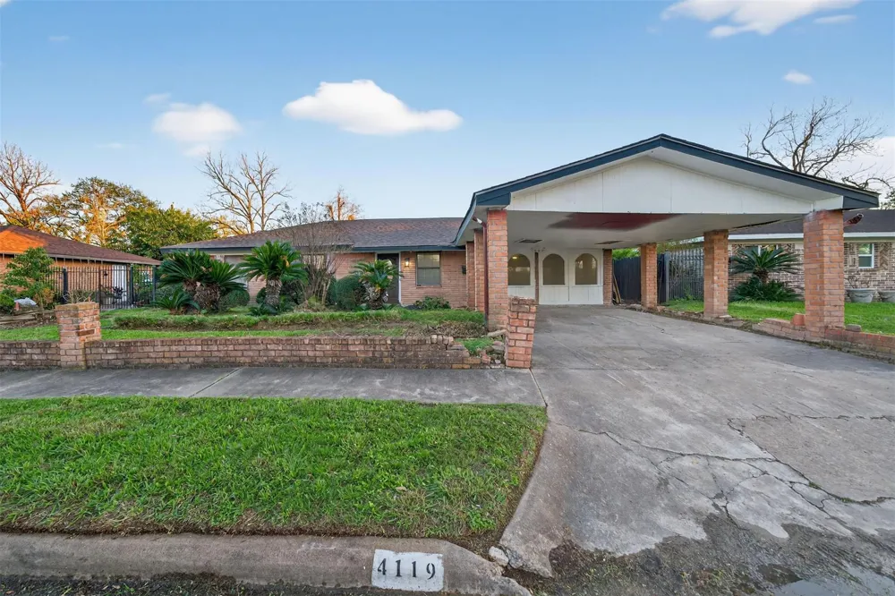 4119 Ebbtide Drive Houston, TX 77045