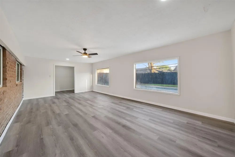 4119 Ebbtide Drive Houston, TX 77045