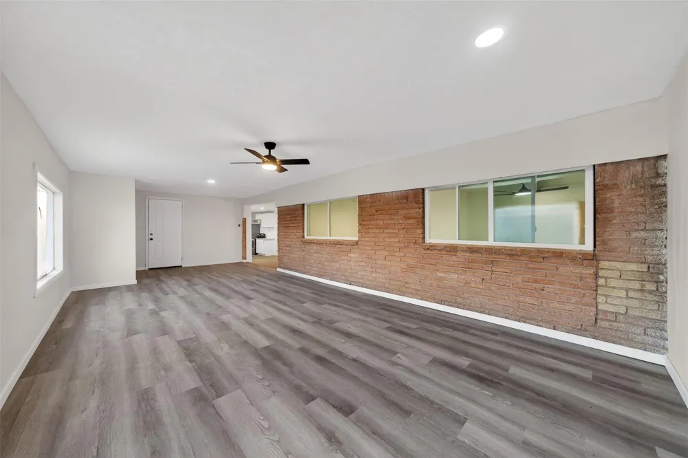 4119 Ebbtide Drive Houston, TX 77045