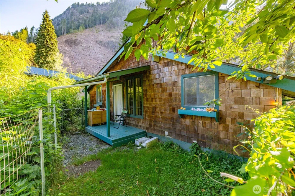 14784 Mountain View Lane Concrete, WA 98237
