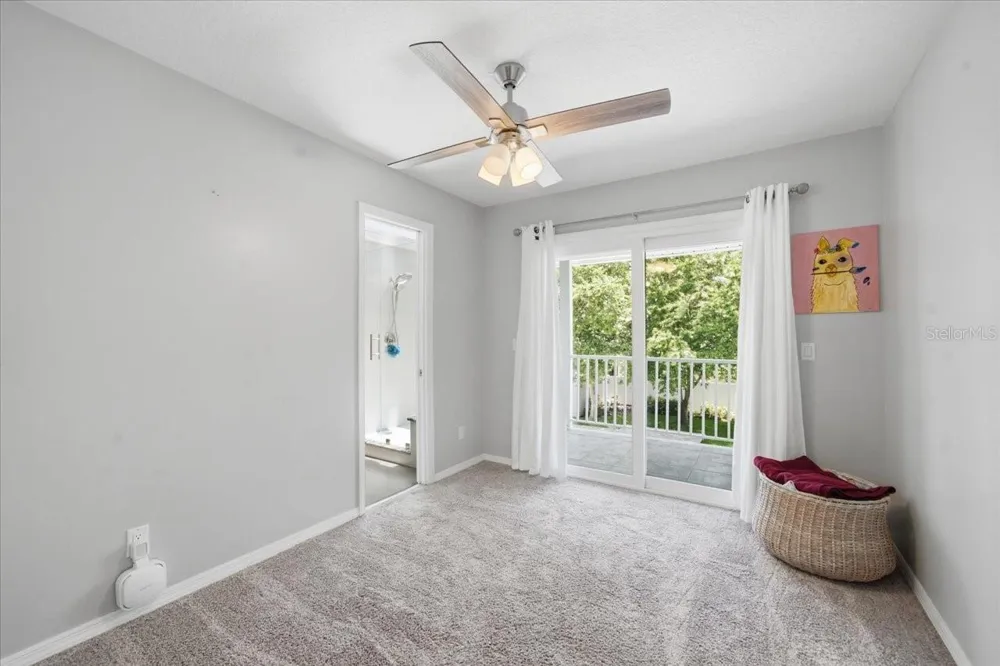 13101 BURNES LAKE DRIVE Tampa, FL 33612