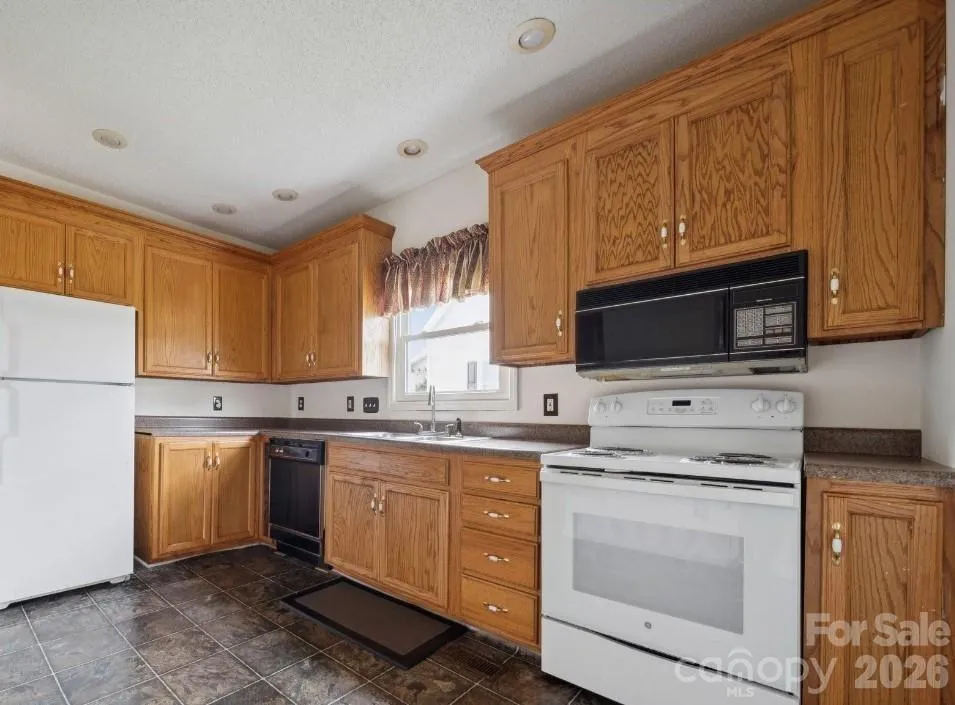 411 Central Avenue S Landis, NC 28088