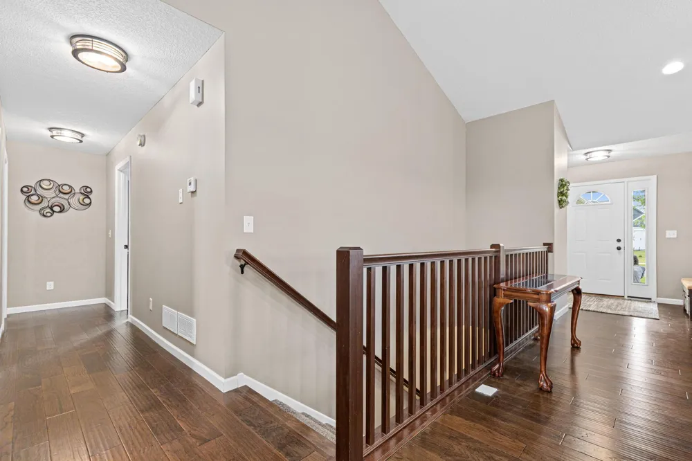 914 Prestwick Drive Belle Plaine, MN 56011