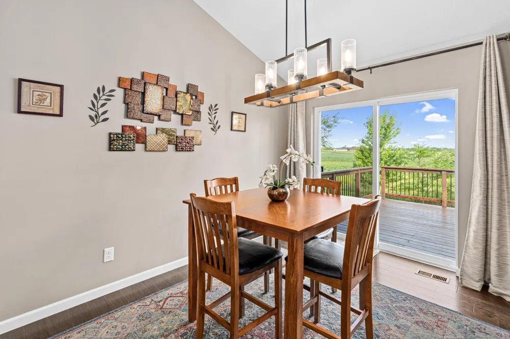 914 Prestwick Drive Belle Plaine, MN 56011