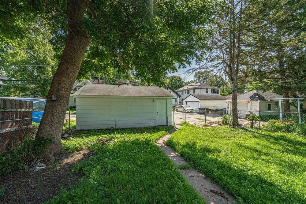 1710 Newton Avenue Minneapolis, MN 55411