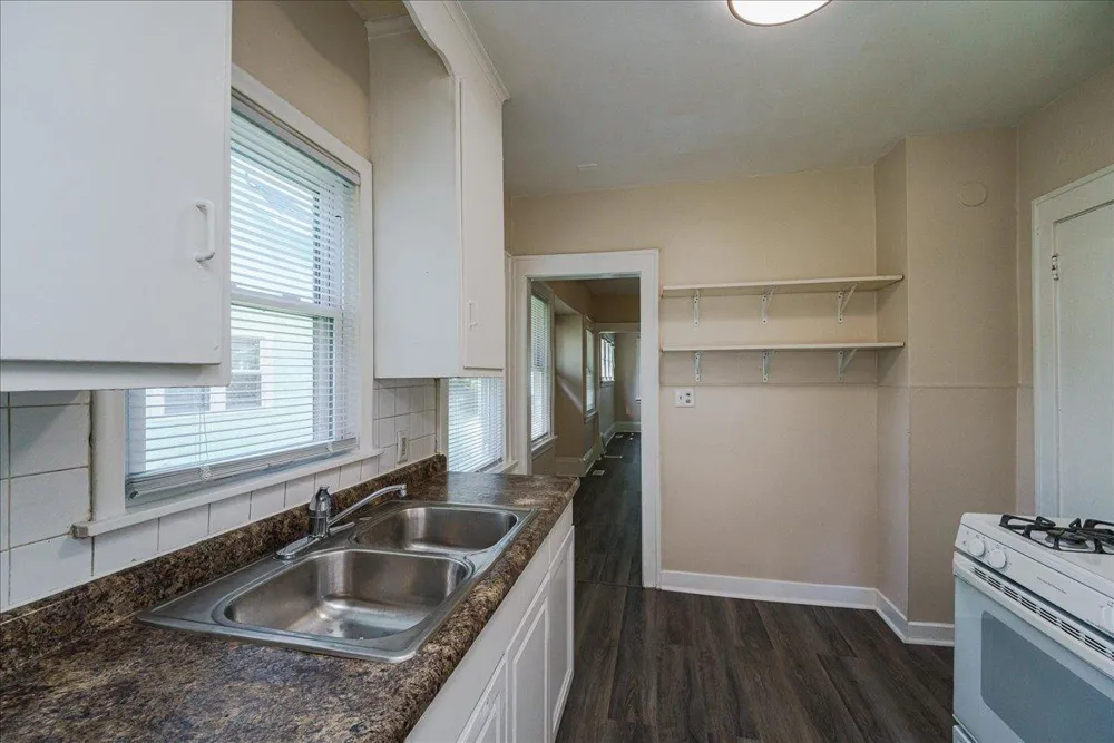 1710 Newton Avenue Minneapolis, MN 55411