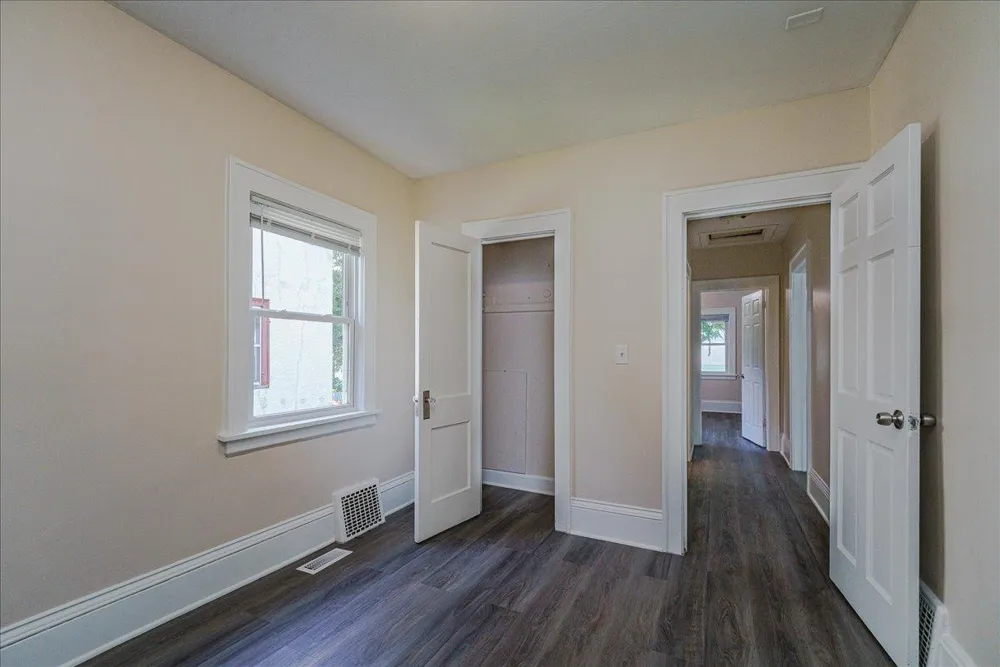 1710 Newton Avenue Minneapolis, MN 55411