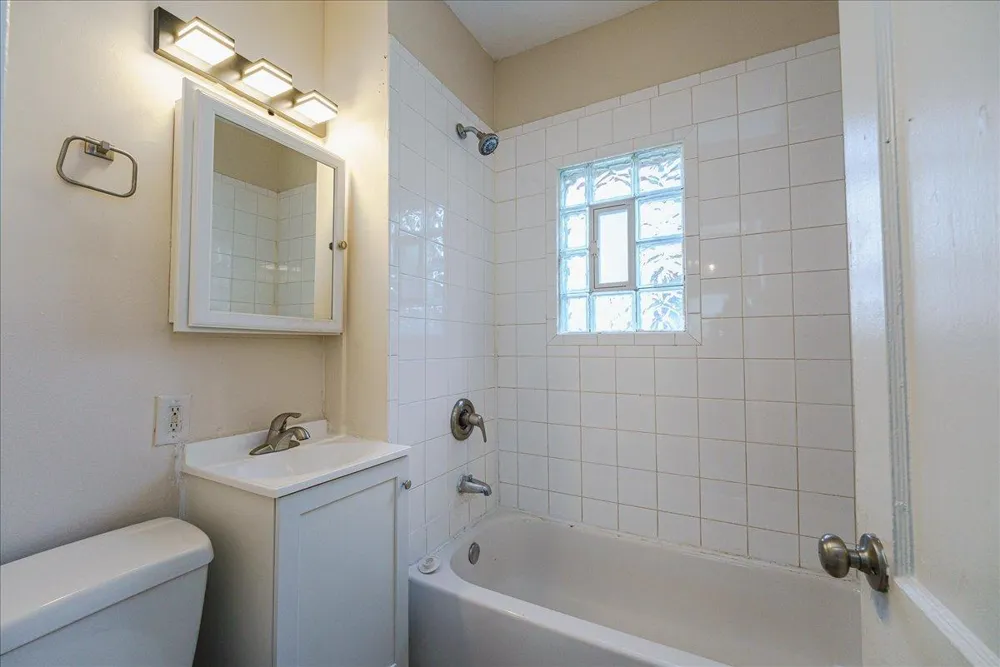 1710 Newton Avenue Minneapolis, MN 55411