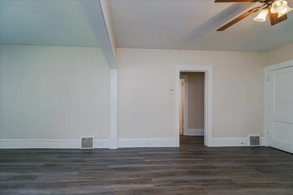1710 Newton Avenue Minneapolis, MN 55411
