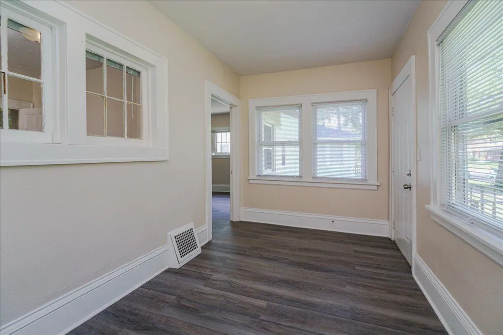1710 Newton Avenue Minneapolis, MN 55411