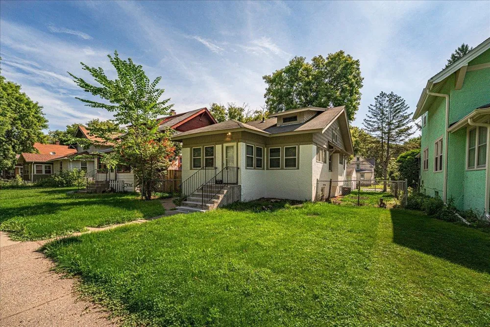1710 Newton Avenue Minneapolis, MN 55411