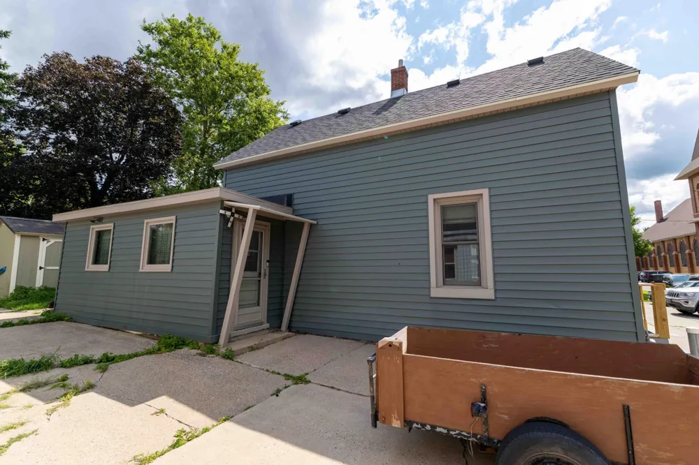 118 E Spring Street Mankato, MN 56001