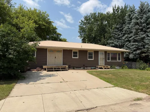 202 Maple Avenue S
