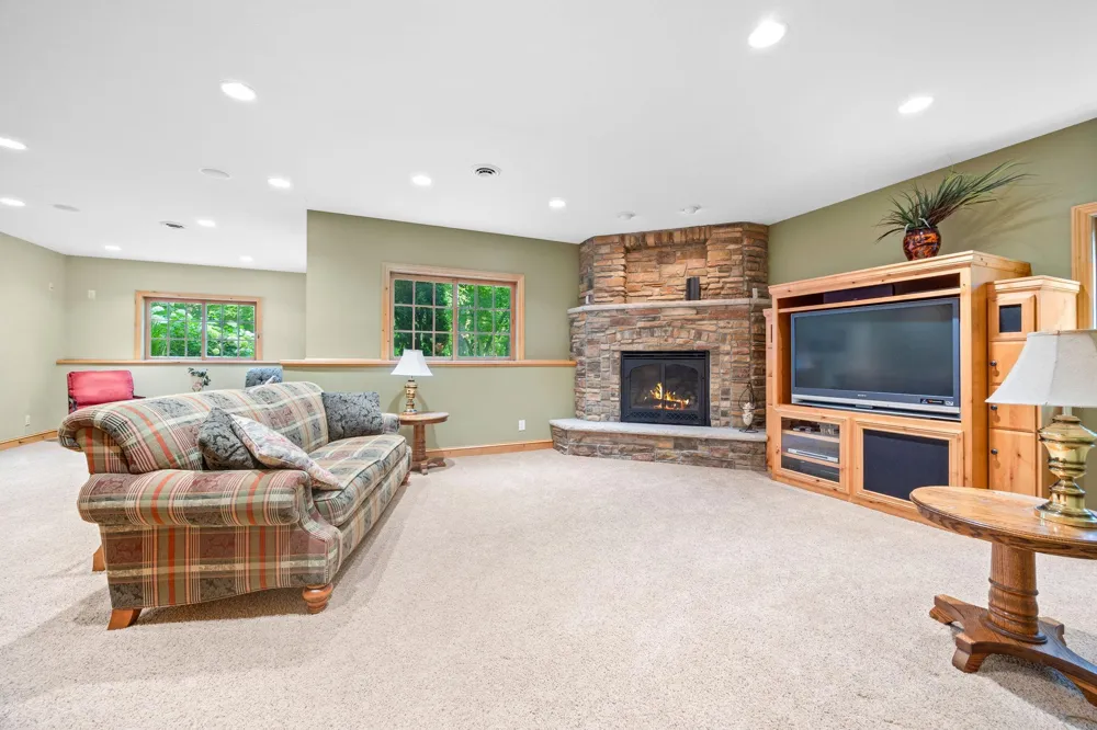 20658 Belle Lake Road Hutchinson, MN 55350