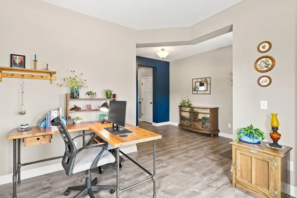 2209 Naples Avenue Cologne, MN 55322