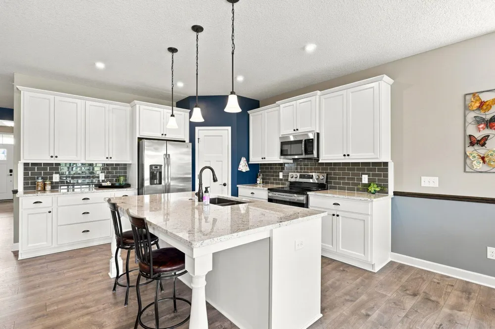 2209 Naples Avenue Cologne, MN 55322
