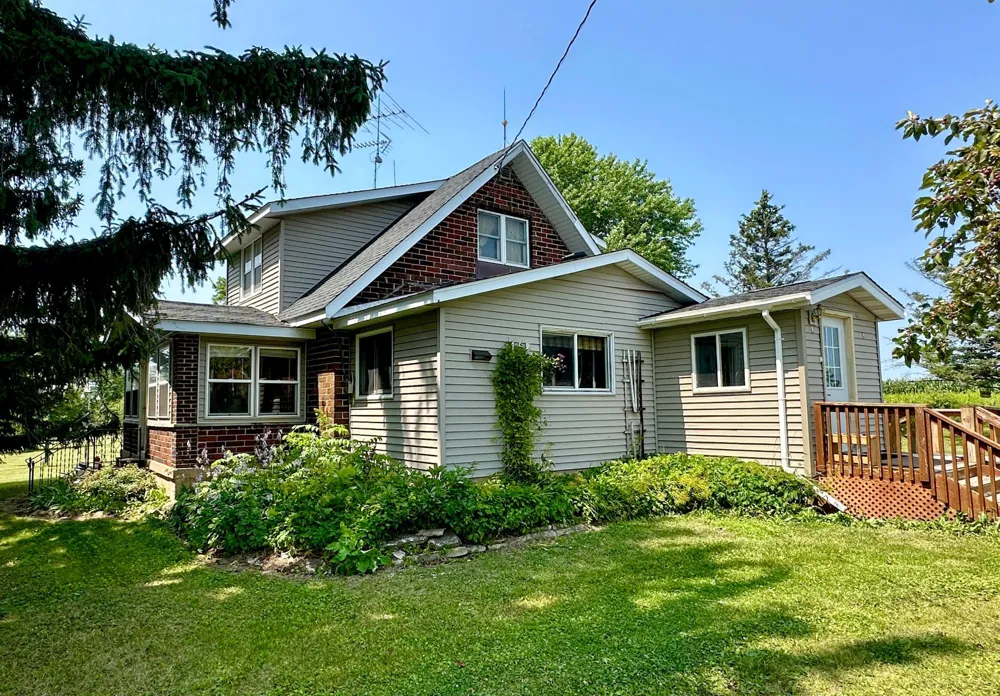 312 10th Street Clear Lake, WI 54005