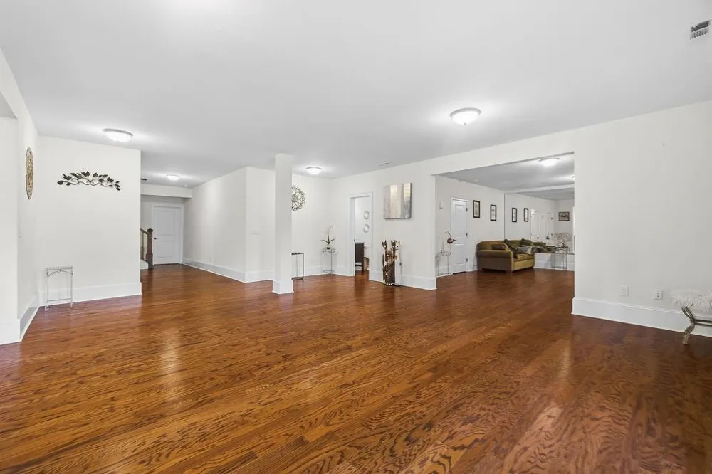 4786 Olde Village Cove Dunwoody, GA 30338