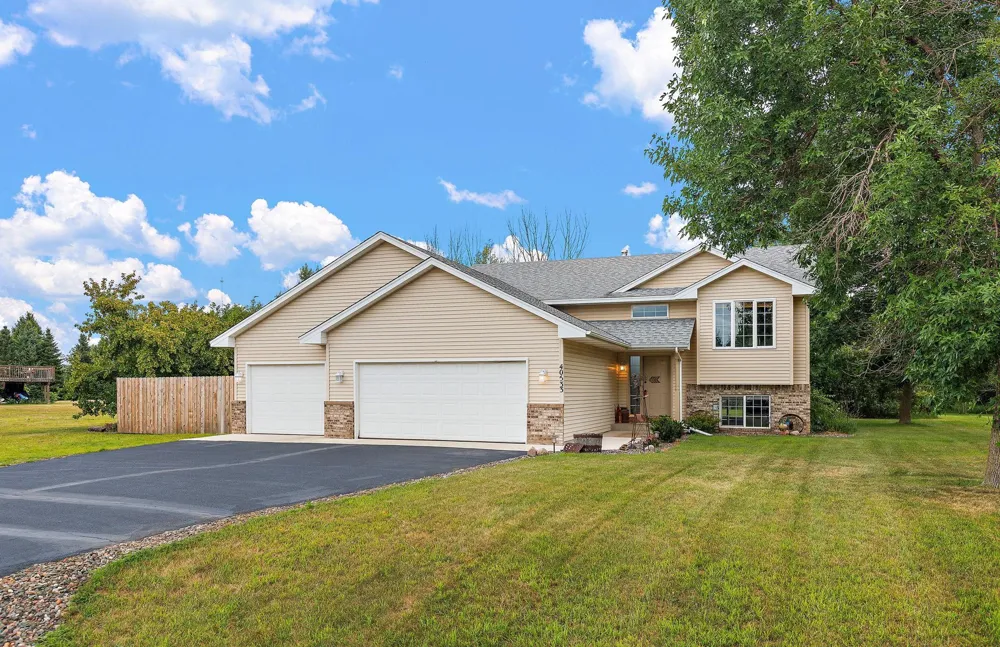 40533 Golden Avenue North Branch, MN 55056