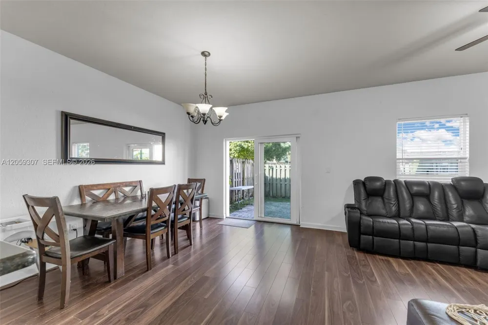 22412 SW 89th Ave Cutler Bay, FL 33190