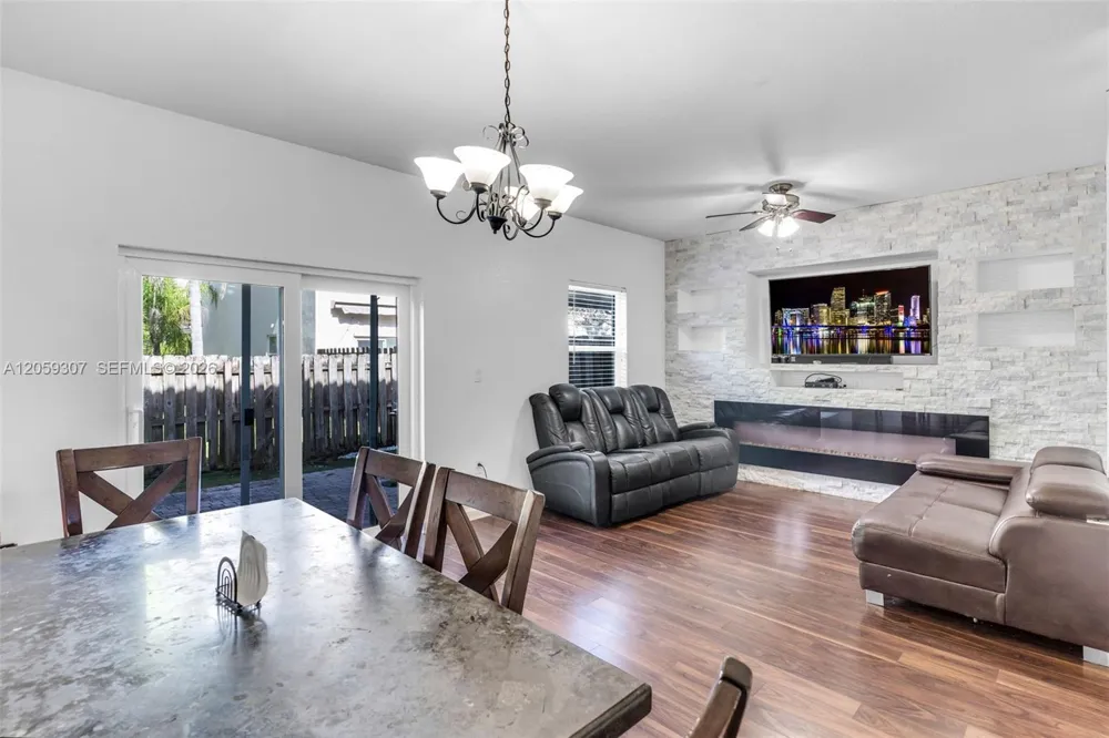 22412 SW 89th Ave Cutler Bay, FL 33190