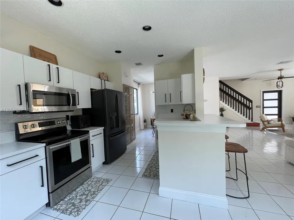 1456 Sabal Trl Weston, FL 33327