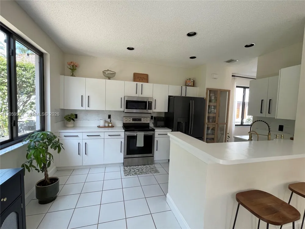 1456 Sabal Trl Weston, FL 33327