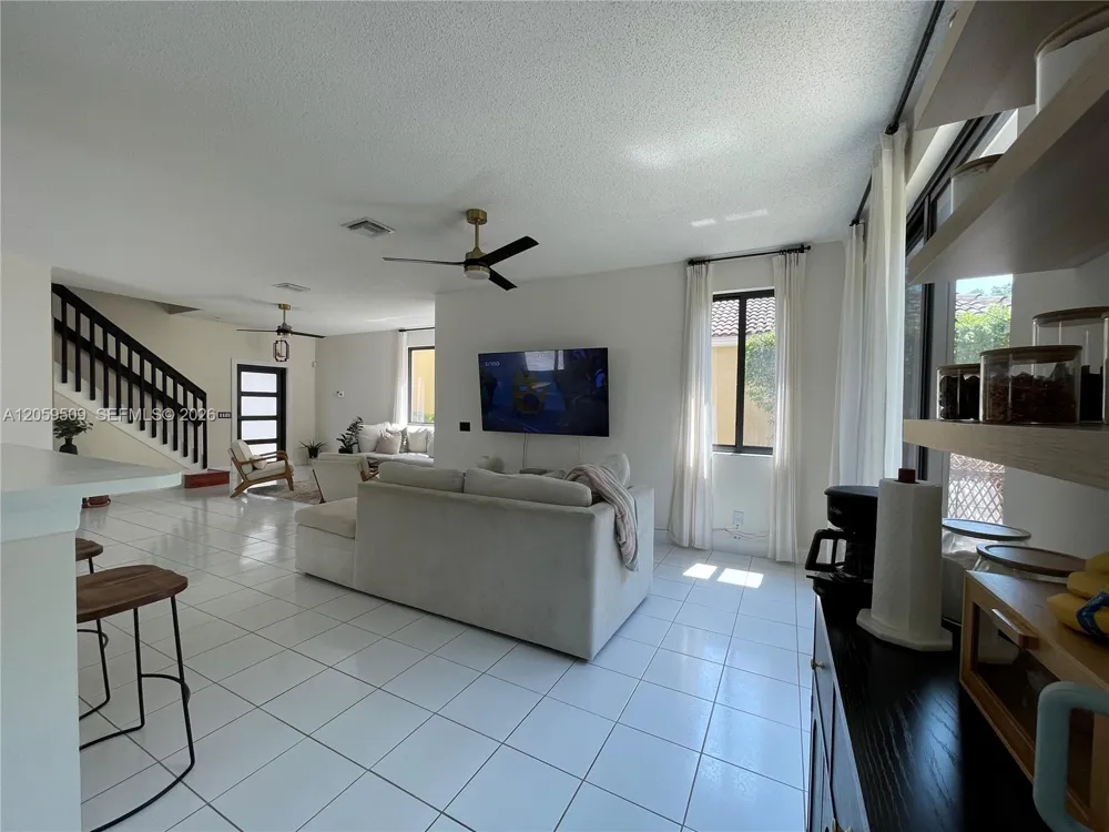 1456 Sabal Trl Weston, FL 33327