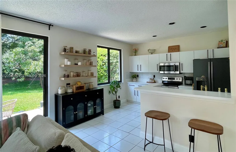 1456 Sabal Trl Weston, FL 33327