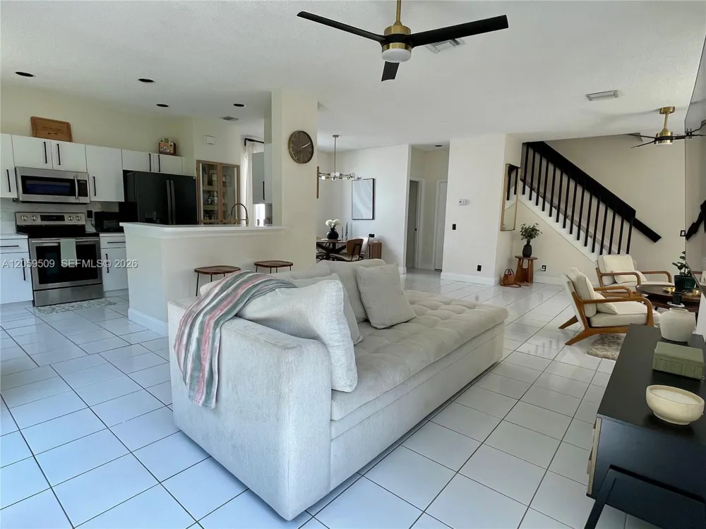 1456 Sabal Trl Weston, FL 33327