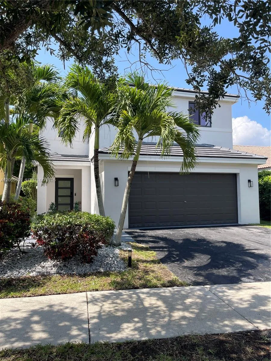 1456 Sabal Trl Weston, FL 33327