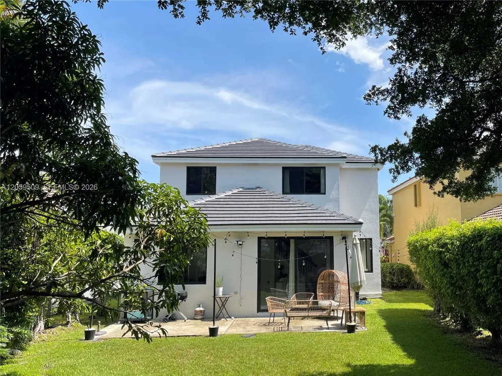 1456 Sabal Trl Weston, FL 33327